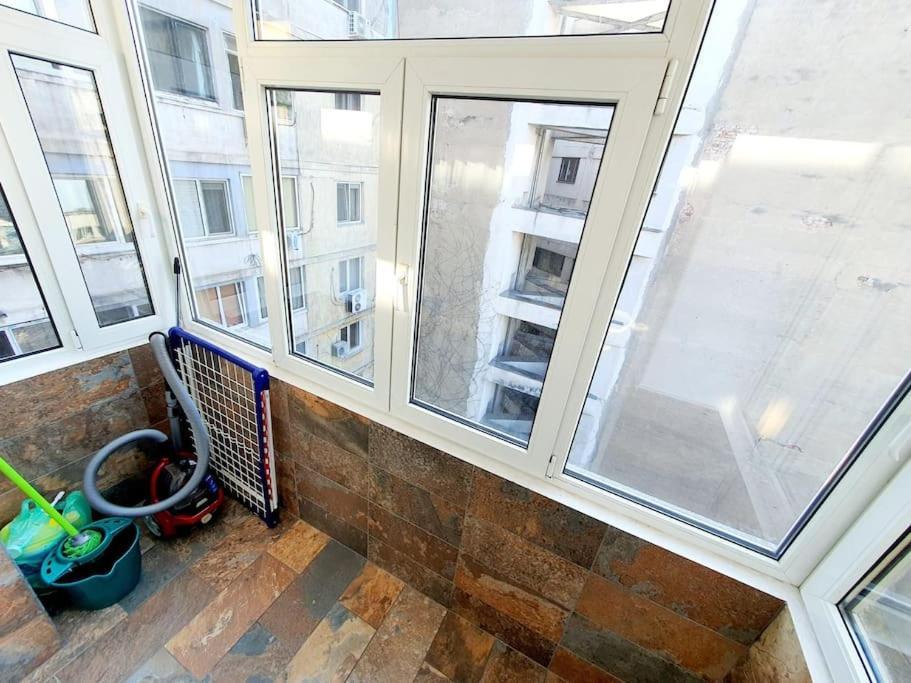 Downtown, Ideal For Longer Stays, Family Friendly Apartment - Nb73A Bucureşti Eksteriør bilde